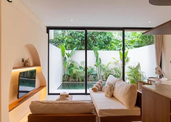 Modern 1br Pool With Balcony In North Canggu